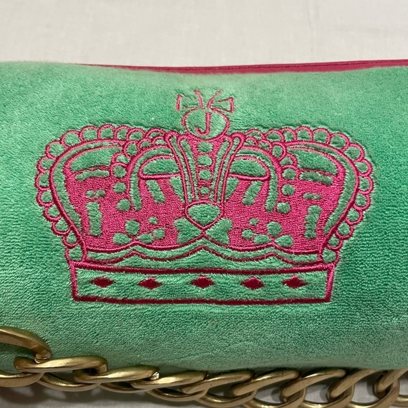 ICONIC JUICY Couture Y2K Vintage Hot Pink Green Princess Crown Heart Barrel Bag - Picture 3 of 12